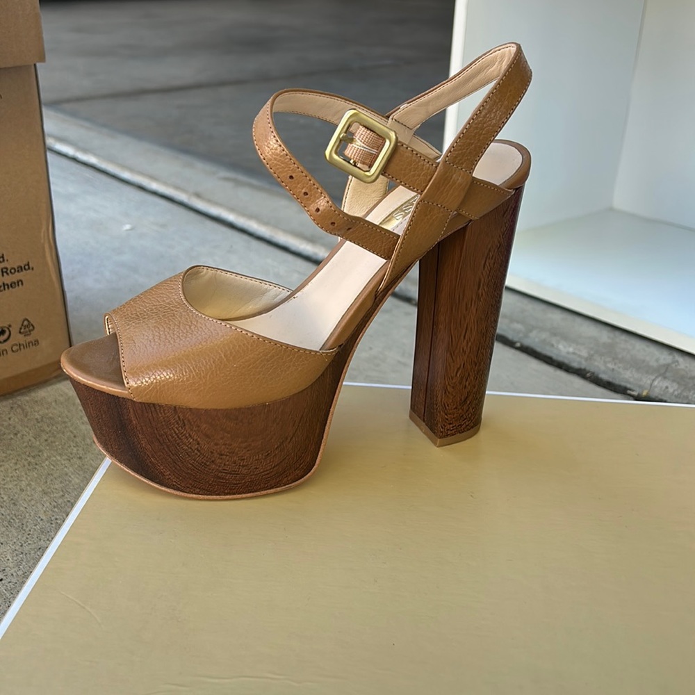 Guess, platform straps heels